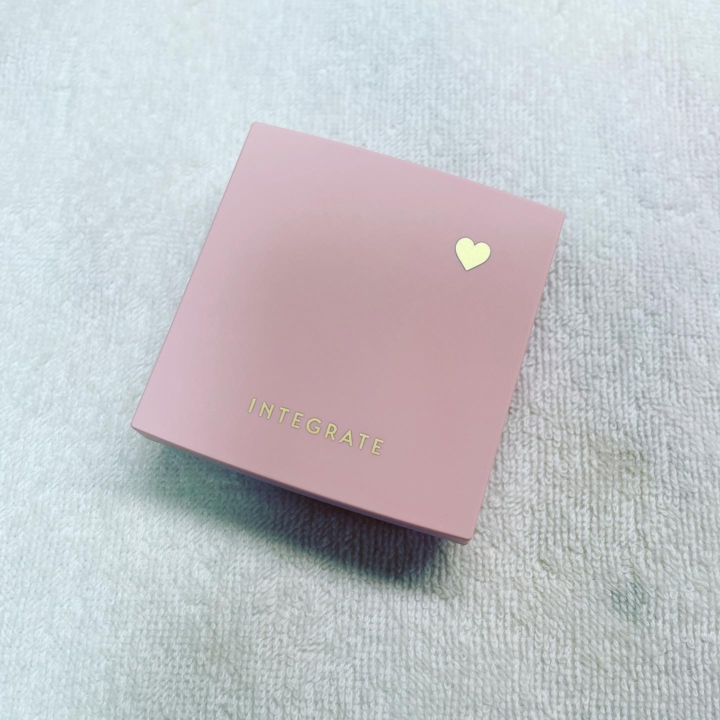 すっぴんメイカー トーンアップパウダーUV/インテグレート/プレストパウダーを使ったクチコミ（1枚目）