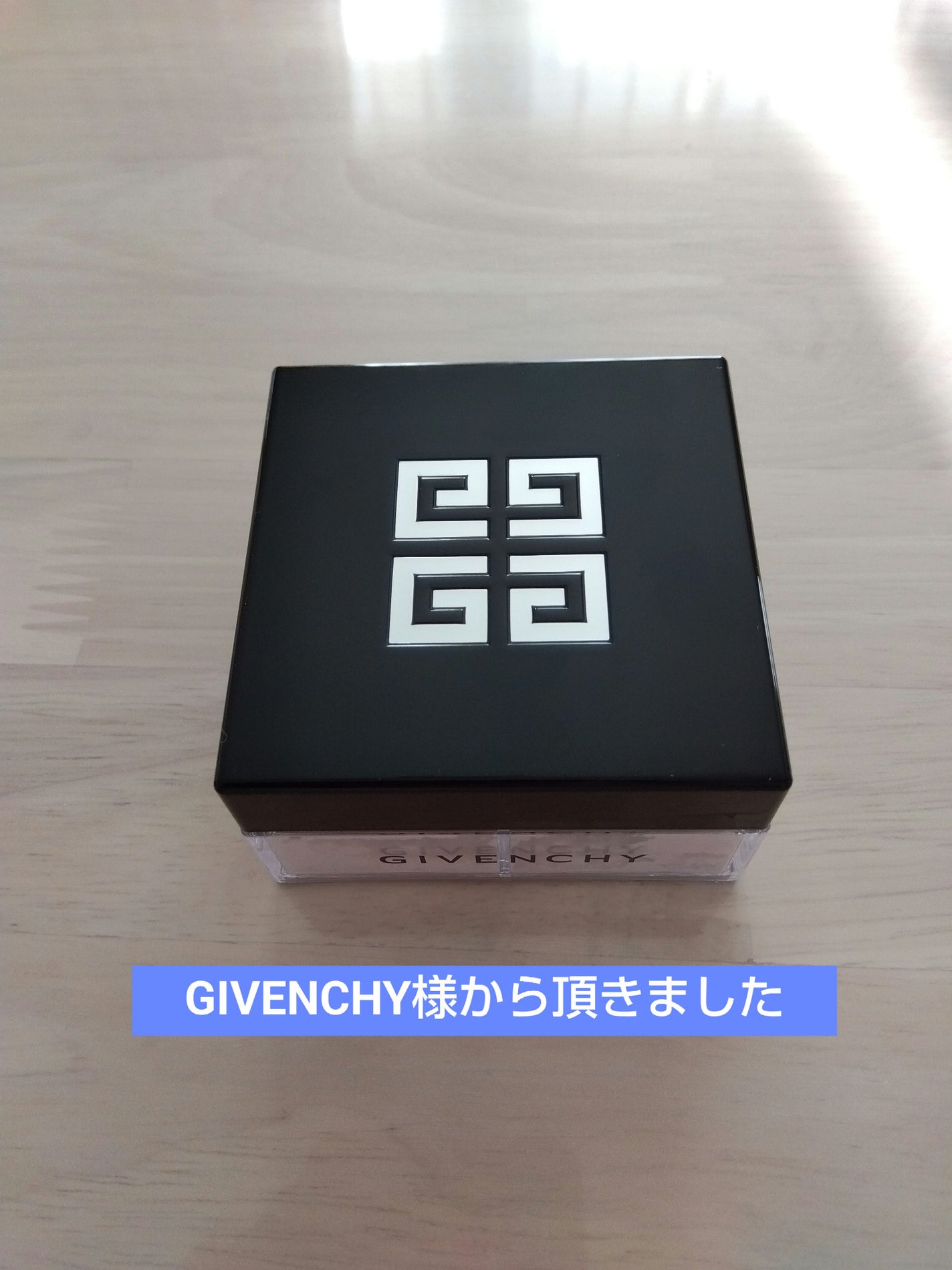 プリズム・リーブル/GIVENCHY/ルースパウダーを使ったクチコミ(2枚目)