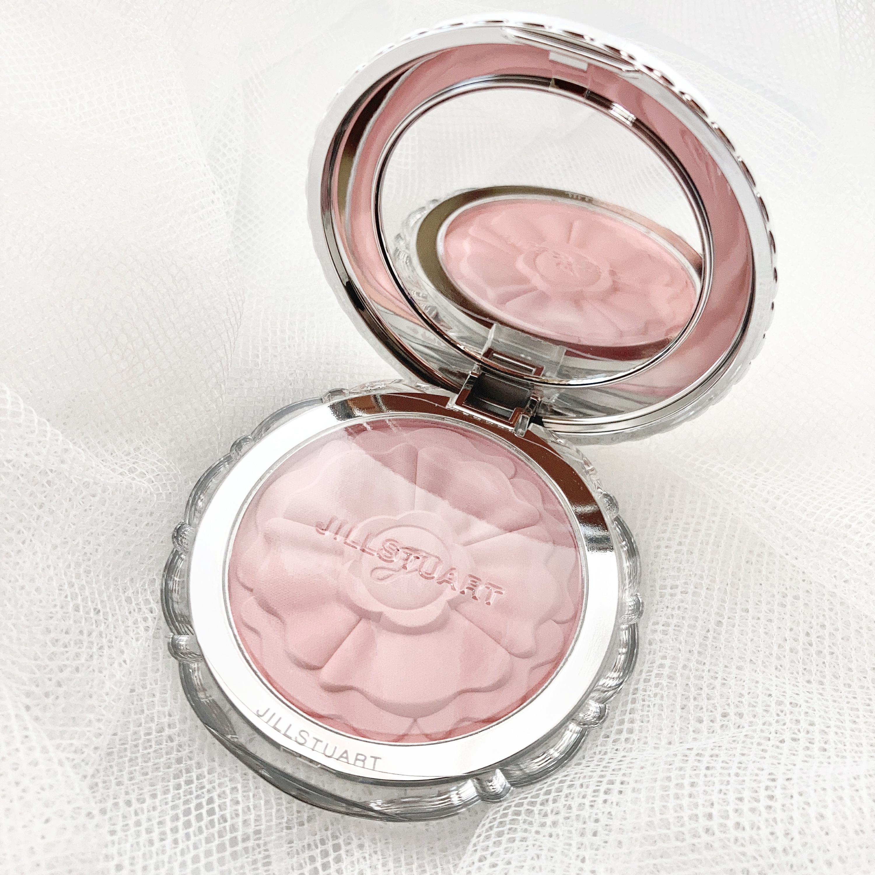 ジルスチュアート　パステルペタル ブラッシュ 02 baby tulip/JILL STUART/パウダーチークを使ったクチコミ（3枚目）