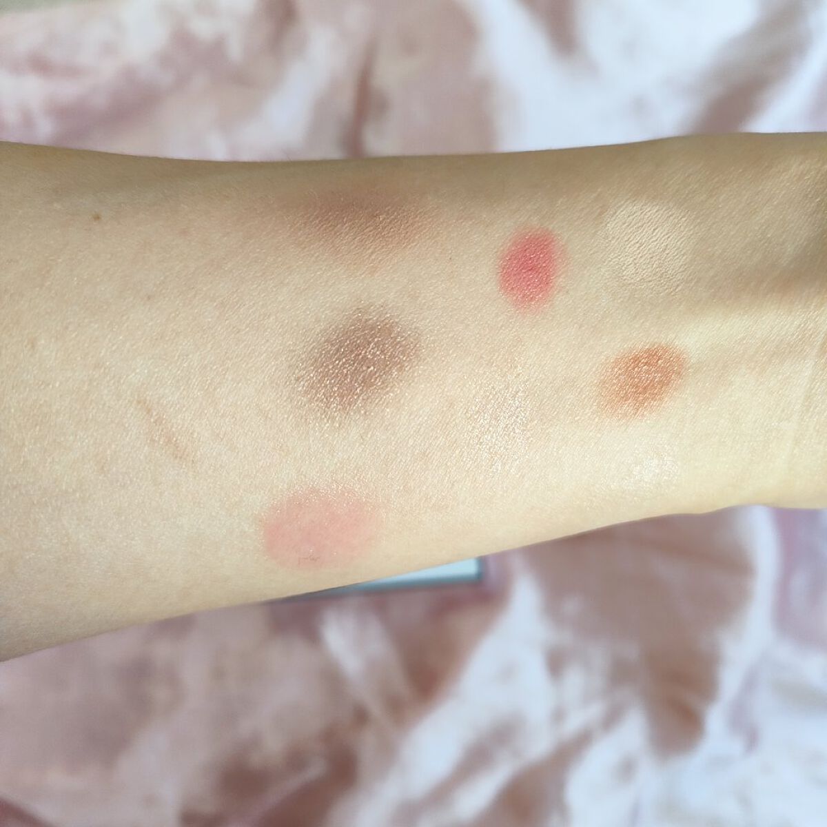 PIERRE MARCOLINI COSME BOOK/宝島社/ジェル・クリームアイシャドウを使ったクチコミ（3枚目）