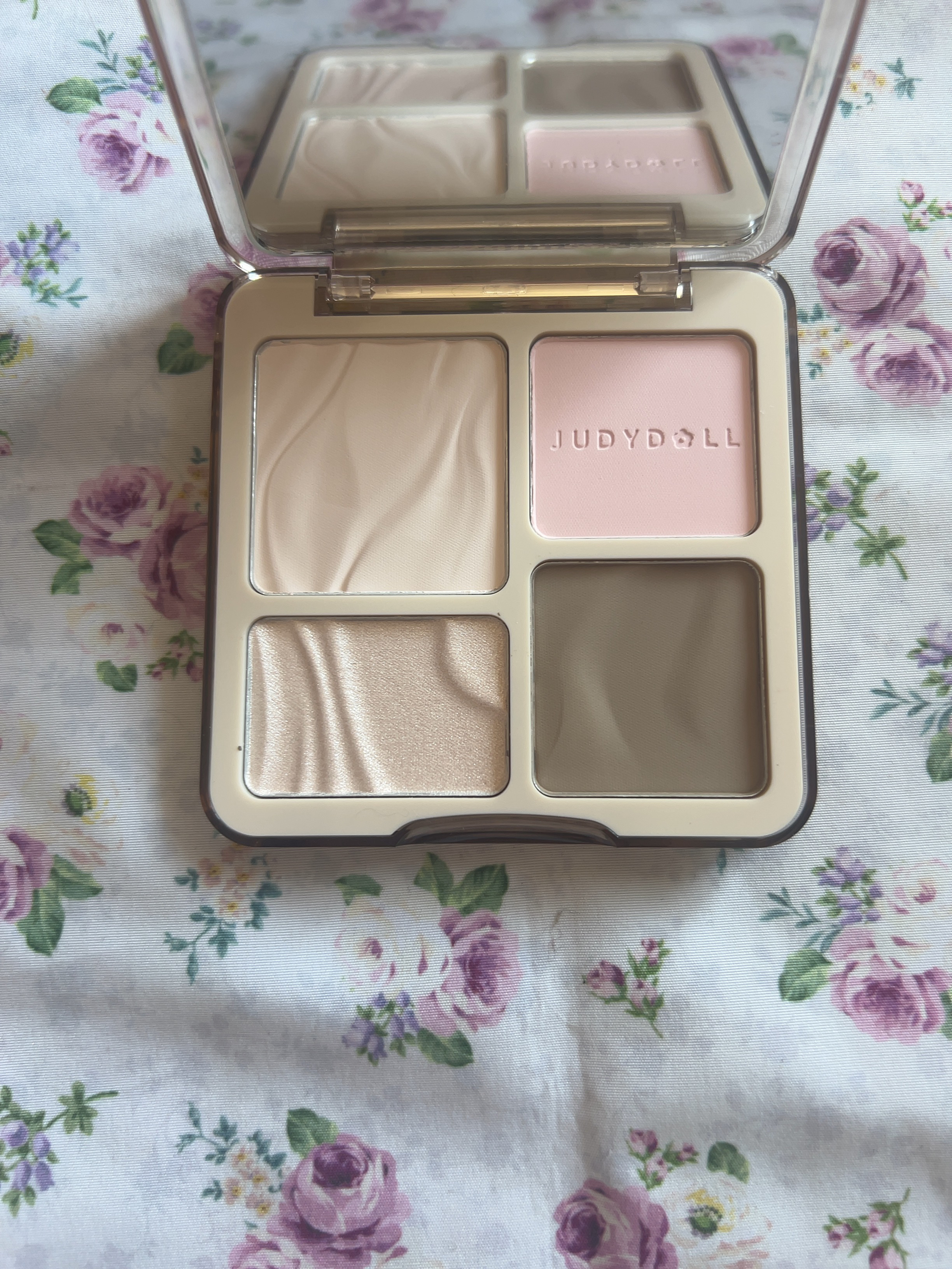 JUDYDOLL メリハリマスターパレット/JUDYDOLL/パウダーハイライトを使ったクチコミ（2枚目）