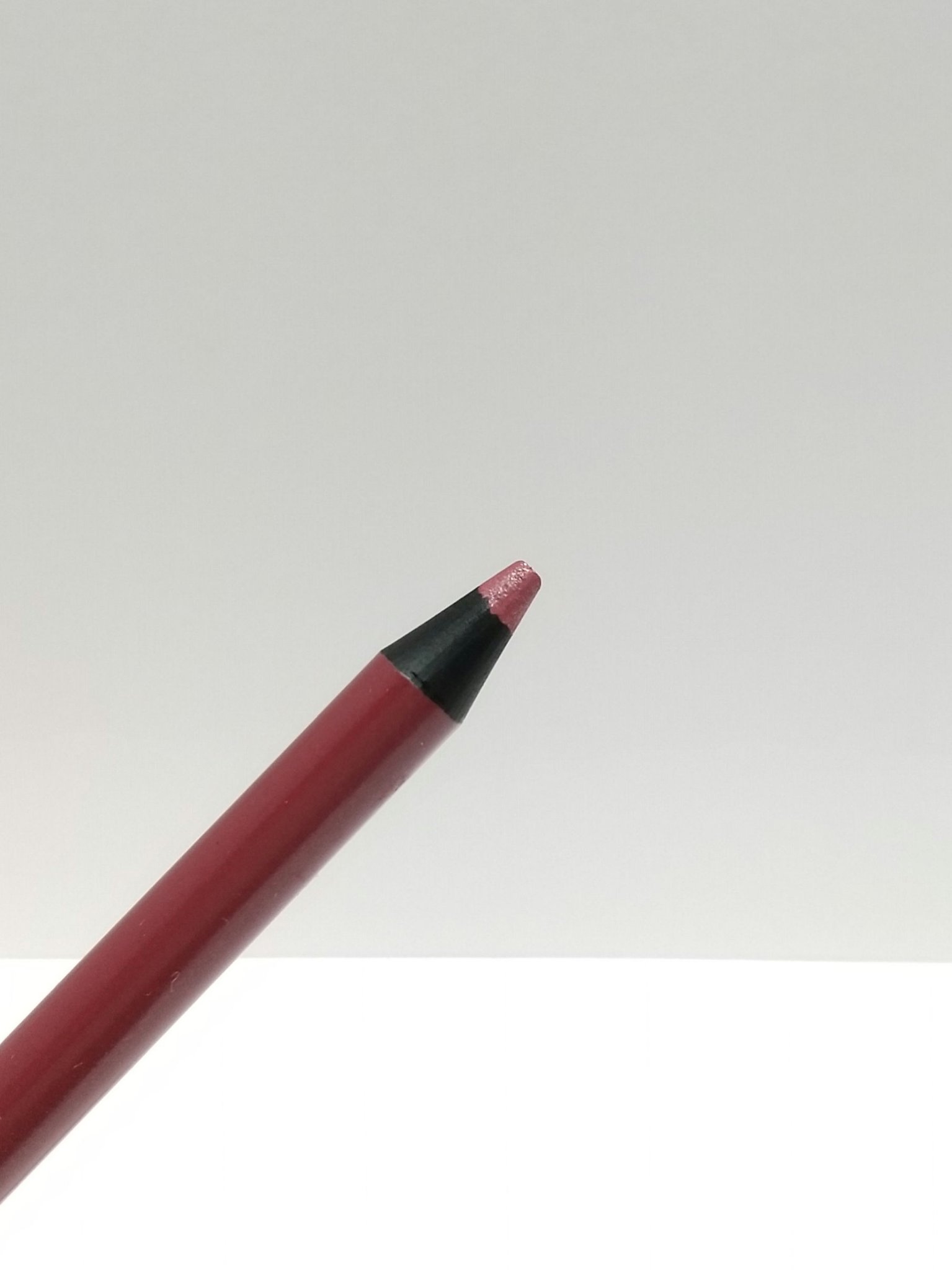 ヴィセ アヴァン リップ&アイカラー ペンシル 007 FIREWORKS/Visée/ペンシルアイライナーを使ったクチコミ（2枚目）