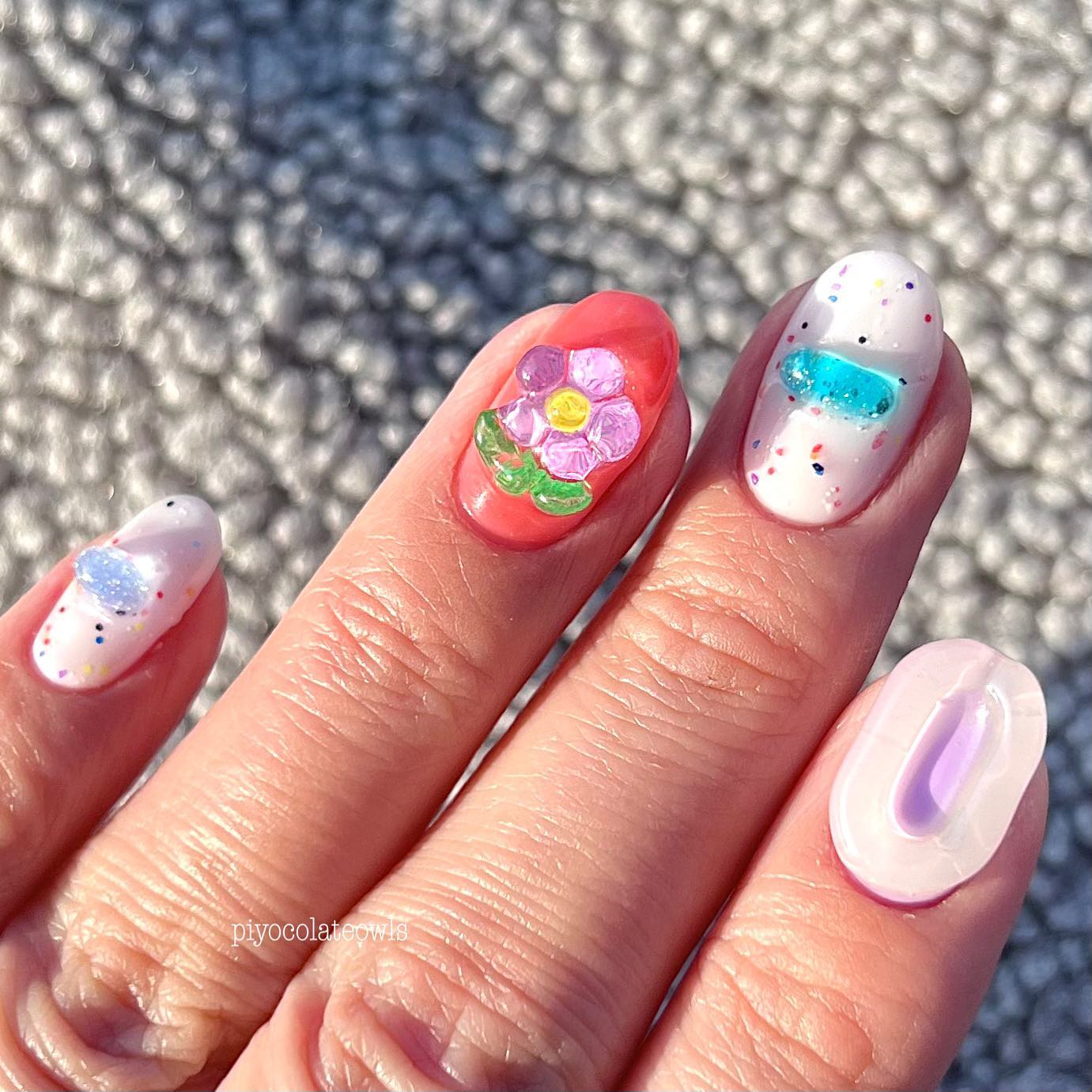 ぴよこれいと あうるす on LIPS 「今のわたしのセルフネイル。気に入り度は普通。※商材のせいではあ..」(4枚目)