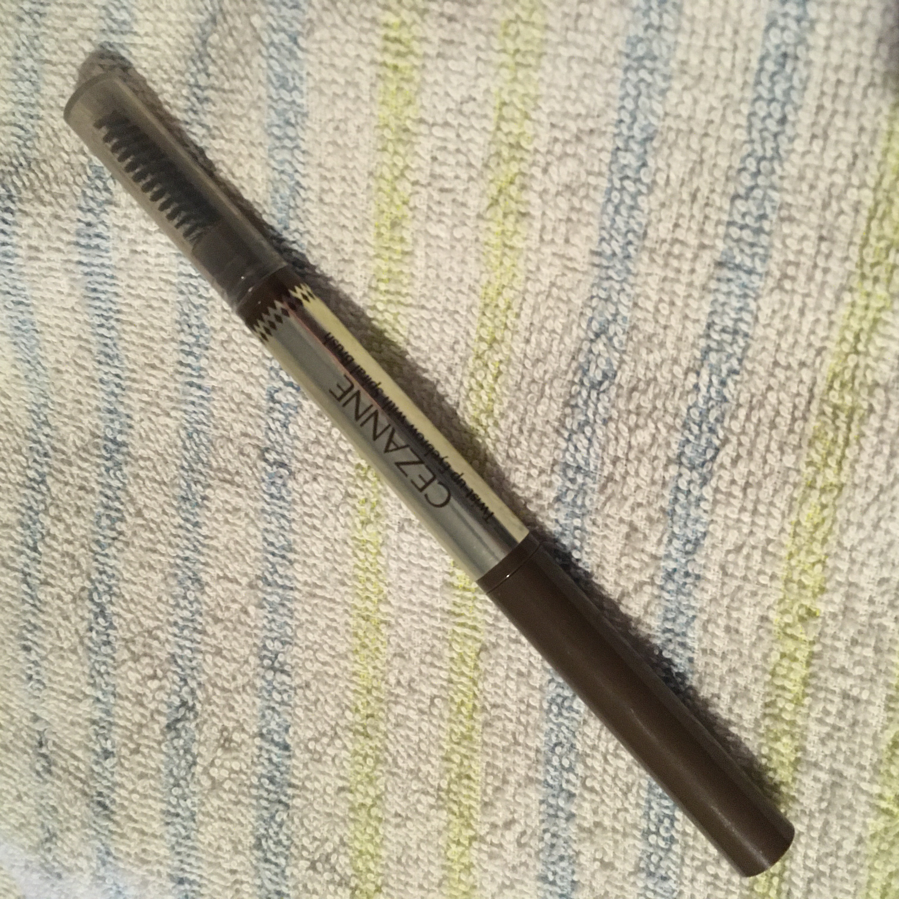 ブラシ付きアイブロウ繰り出し/CEZANNE/アイブロウペンシルを使ったクチコミ（1枚目）