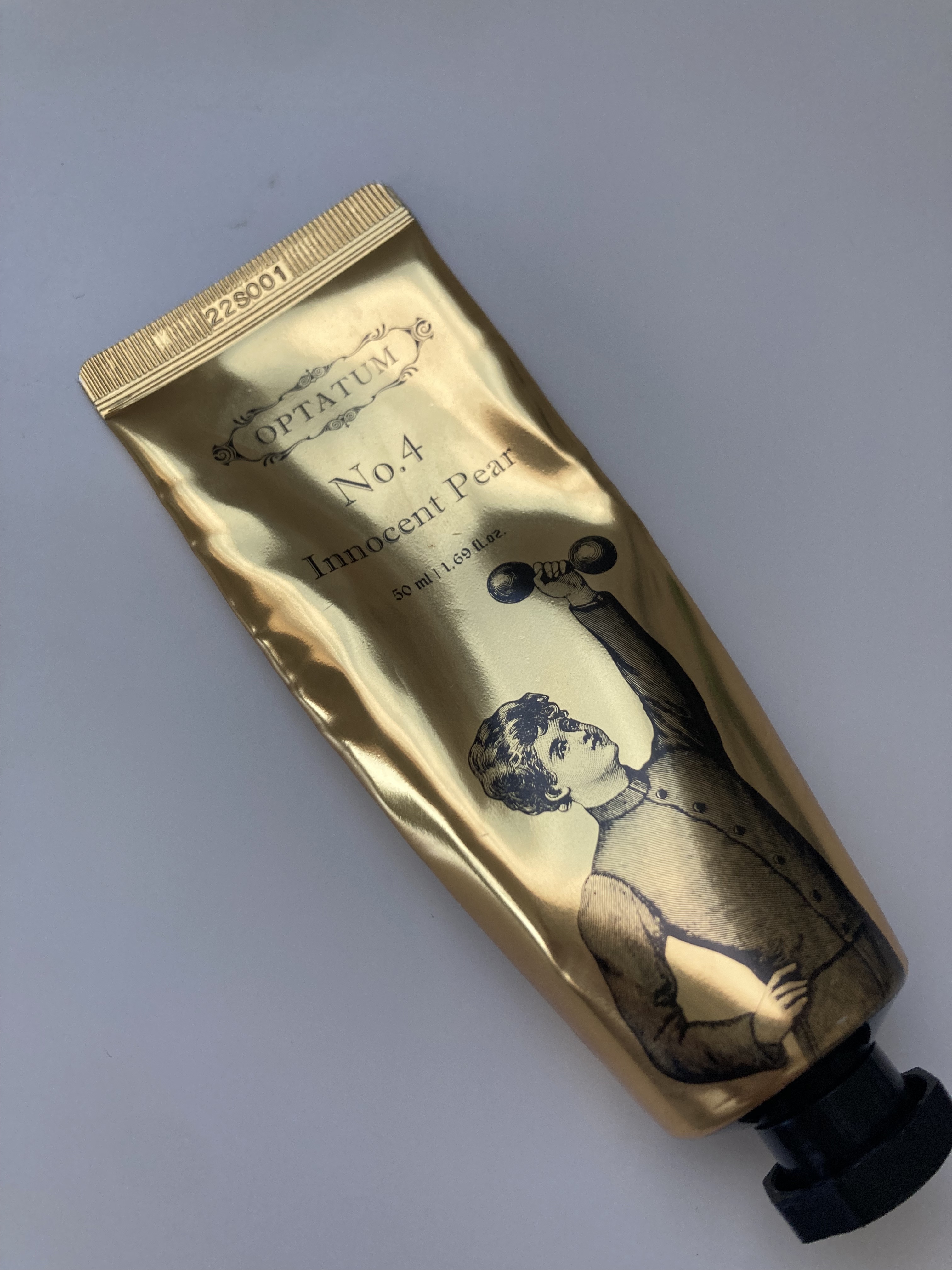 パフュームハンドクリーム グリーンデュー/オプタウム/ハンドクリームを使ったクチコミ（1枚目）