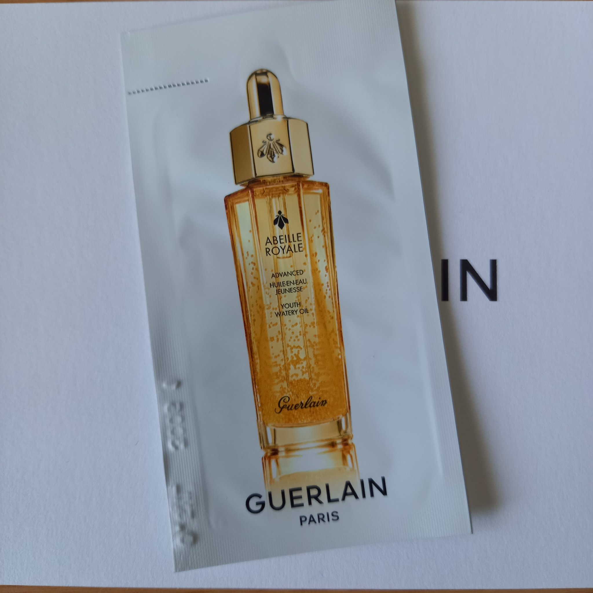アベイユ ロイヤル アドバンスト ウォータリーオイル 15ml/GUERLAIN/美容液を使ったクチコミ（1枚目）