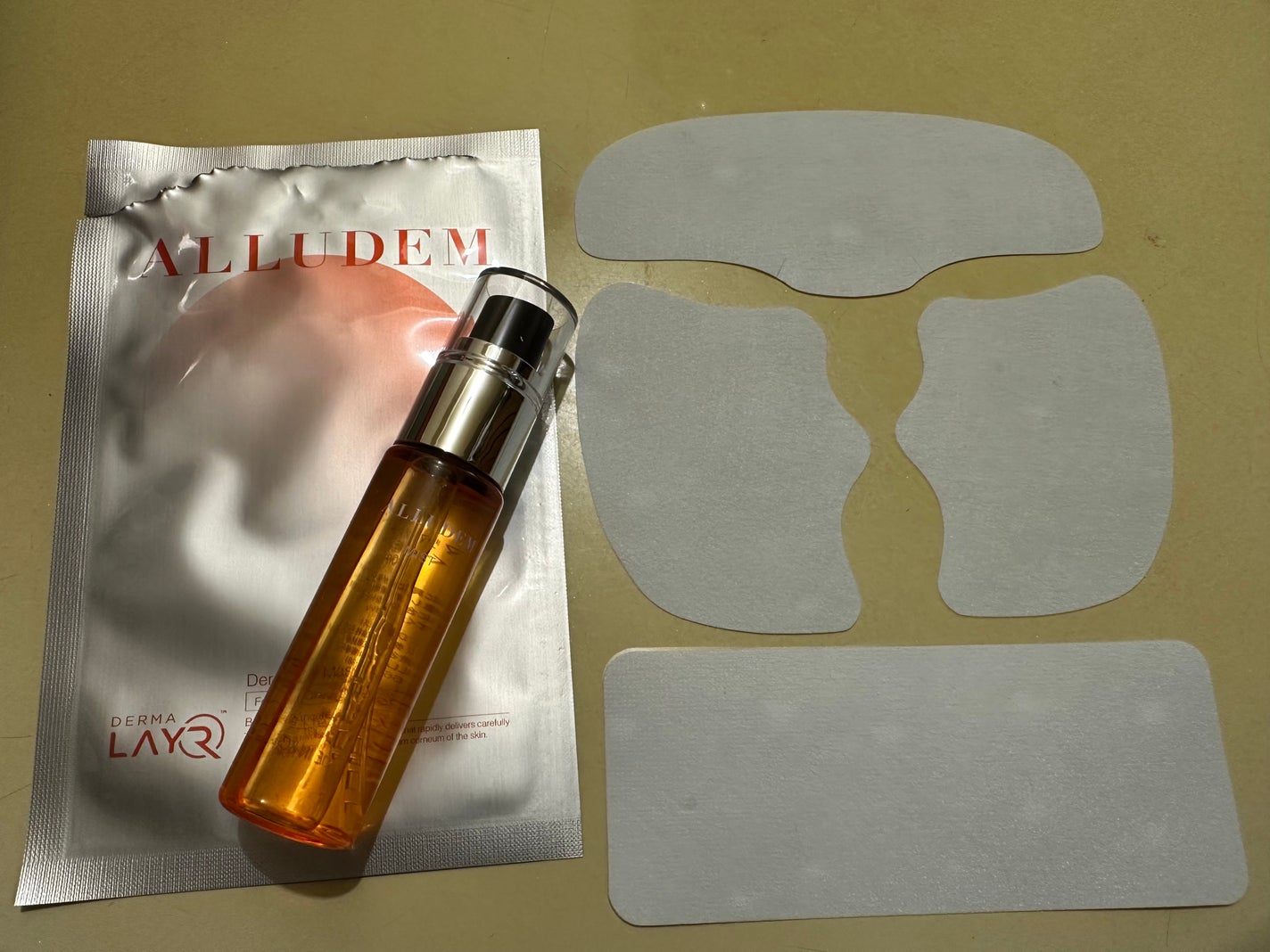 Derma Lift Mask/ALLUDEM/スキンケアキットを使ったクチコミ(2枚目)