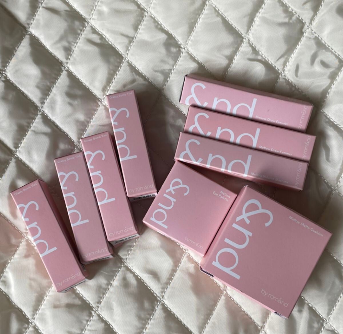 アンドバイロムアンド グラッシーボムティント/&nd by rom&nd/リップティントを使ったクチコミ(1枚目)