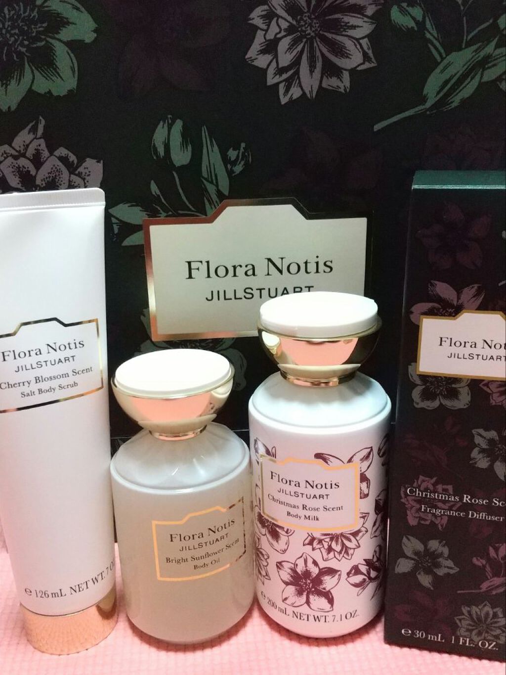 クリスマスローズ　ボディミルク/Flora Notis JILL STUART/ボディミルクを使ったクチコミ（1枚目）