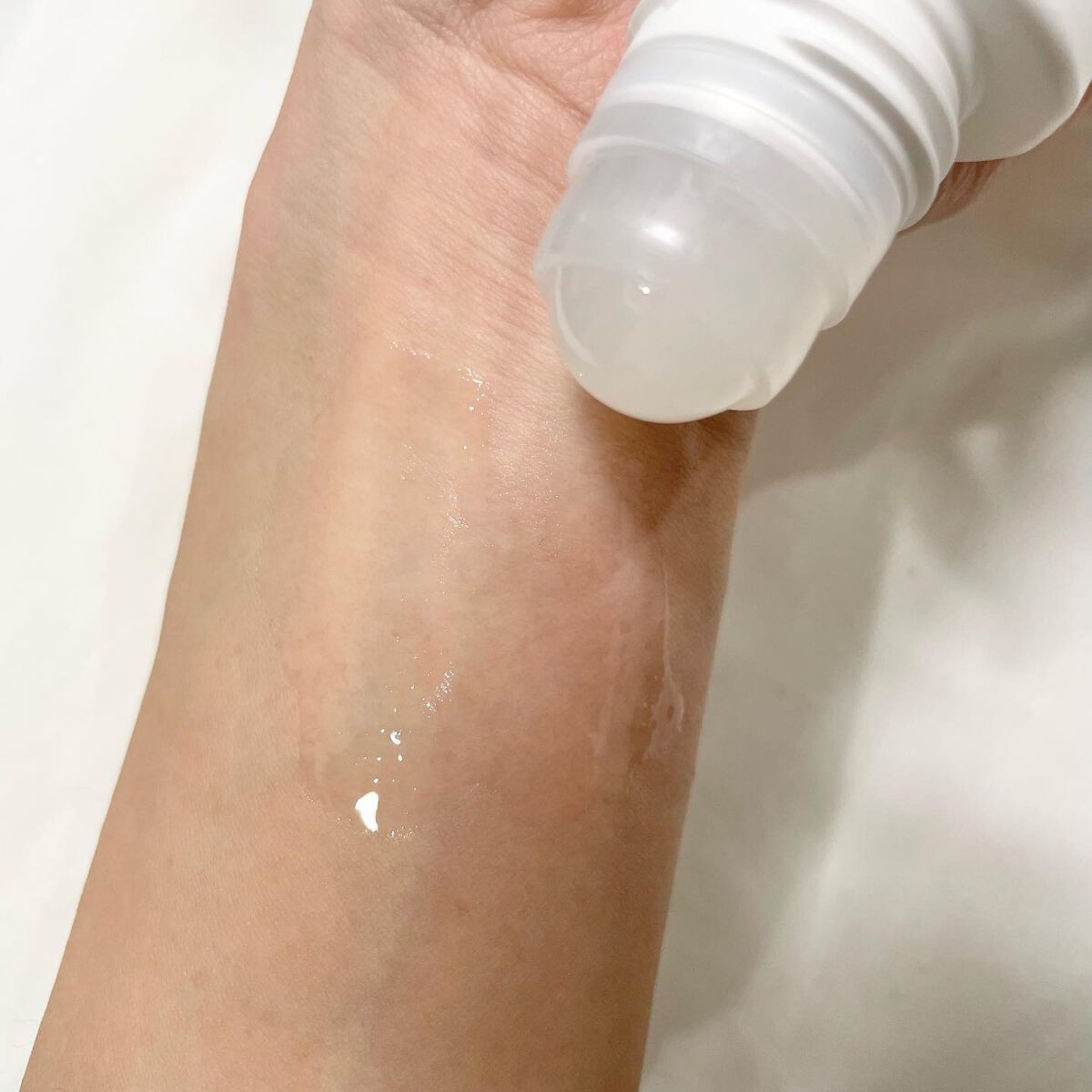 8x4 アロマスイッチ ロールオン マンハッタンリネンの香り/８ｘ４/デオドラント・制汗剤を使ったクチコミ（2枚目）