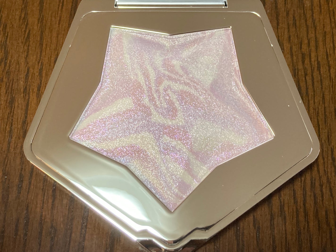 スターダストダイヤモンドハイライトパウダー/PERFECT DIARY/パウダーハイライトを使ったクチコミ(3枚目)