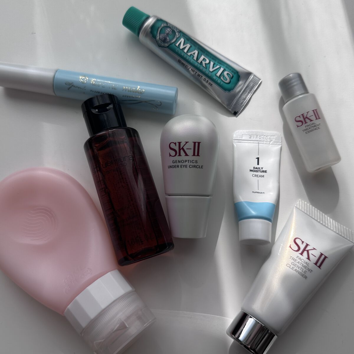 SK-II ジェノプティクス アンダー アイ サークルのクチコミ「
今週のLIPSは！

旅行用カバンの中身を紹介します！！

東京-岐阜をものすごい回数往復し.....」（2枚目）