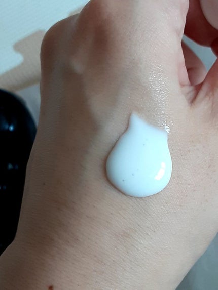 トリクセラNT フルイドクリーム/アベンヌ/ボディクリームを使ったクチコミ(2枚目)