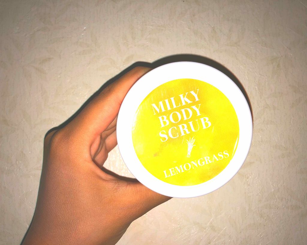 milky body scrub/3COINS/ボディスクラブを使ったクチコミ(1枚目)