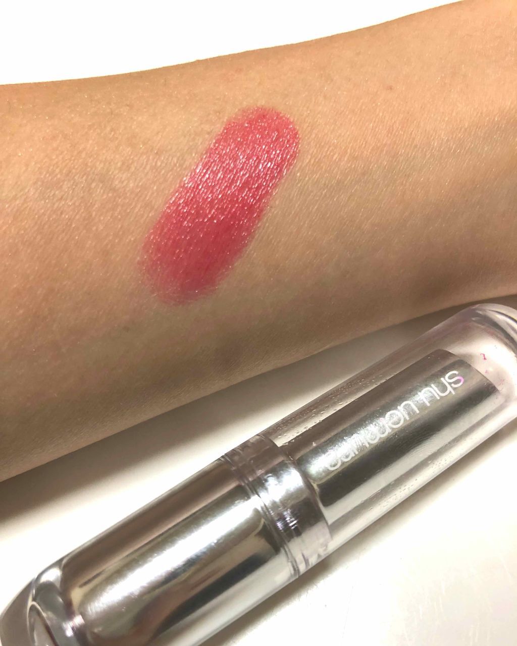 ルージュ アンリミテッド シアーシャイン/shu uemura/口紅を使ったクチコミ(2枚目)