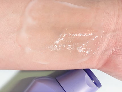 プレミアムボディミルク ホワイトニング【医薬部外品】 /ニベア/ボディミルクを使ったクチコミ(3枚目)