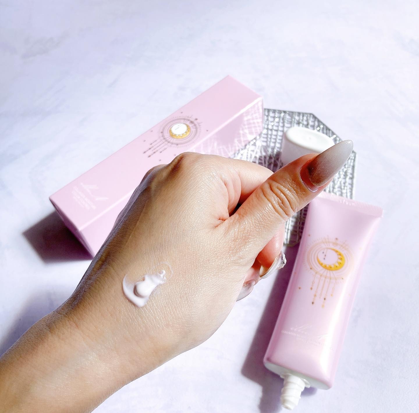 コラーゲンモイスチャーカラーコントロール/illuN/化粧下地を使ったクチコミ（3枚目）