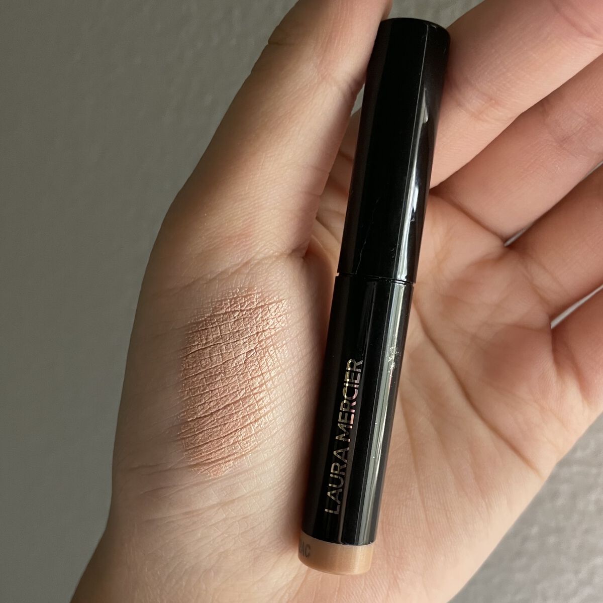 キャビアスティック アイカラー 09 ROSEGOLD/ローラ メルシエ/スティックアイシャドウを使ったクチコミ（3枚目）