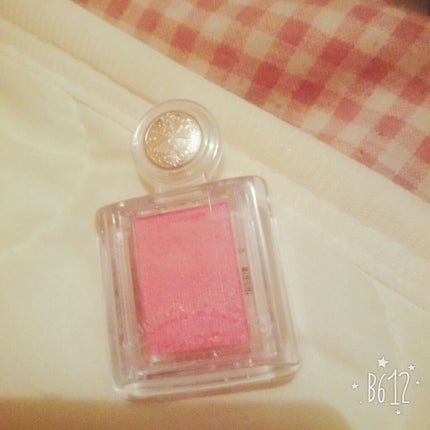 シャドーカスタマイズ/MAJOLICA MAJORCA/単色アイシャドウを使ったクチコミ(1枚目)