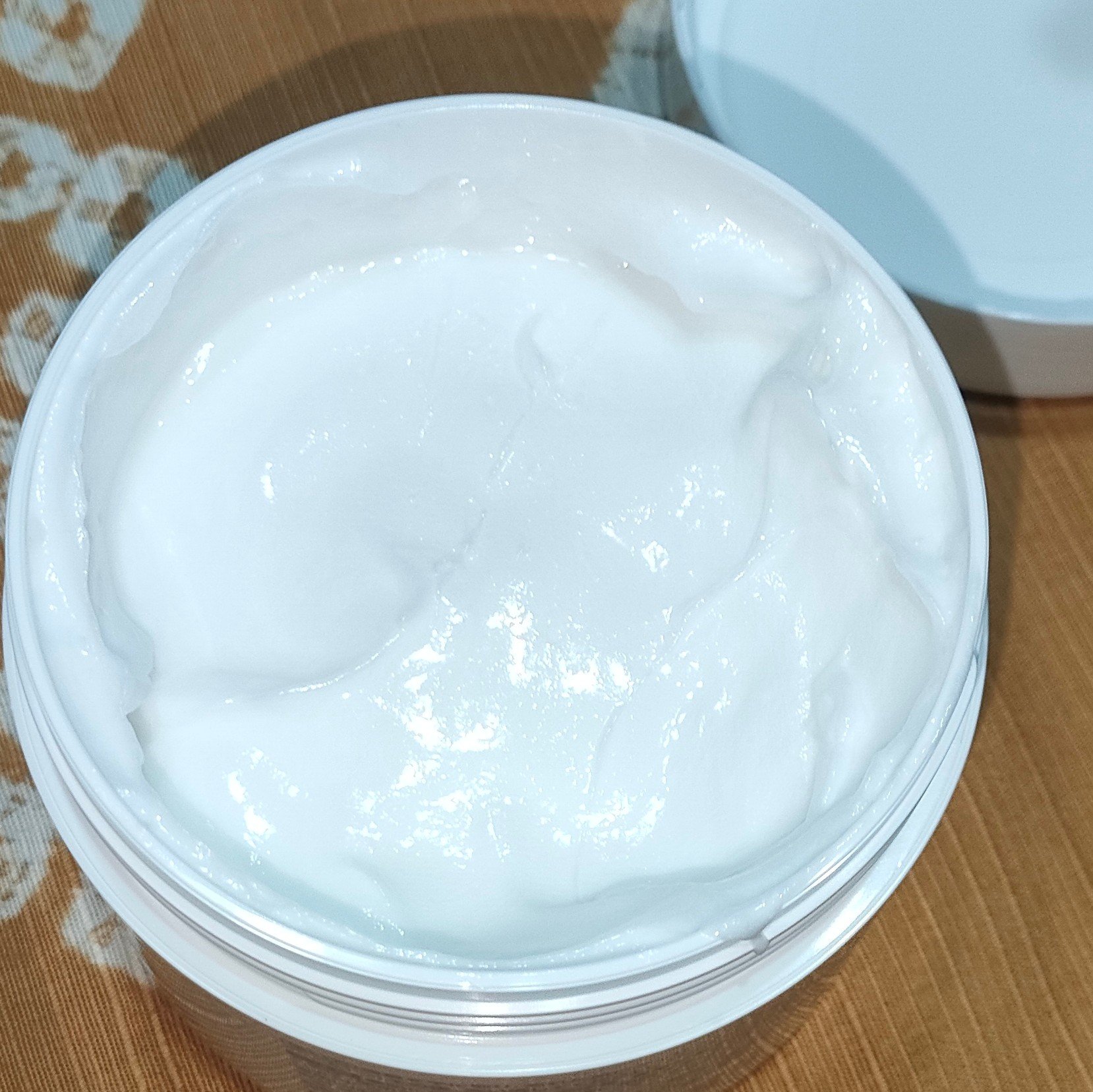 ダヴ ダヴ クリームボディウォッシュ ジョイアスグロウのクチコミ「クリーム状のボディウォッシュ✨
パックとして使うこともできます！
石けんの香りにローズが加わっ.....」（3枚目）