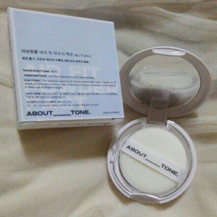 エアーフィットパウダーパクト/ABOUT TONE/プレストパウダーを使ったクチコミ（3枚目）