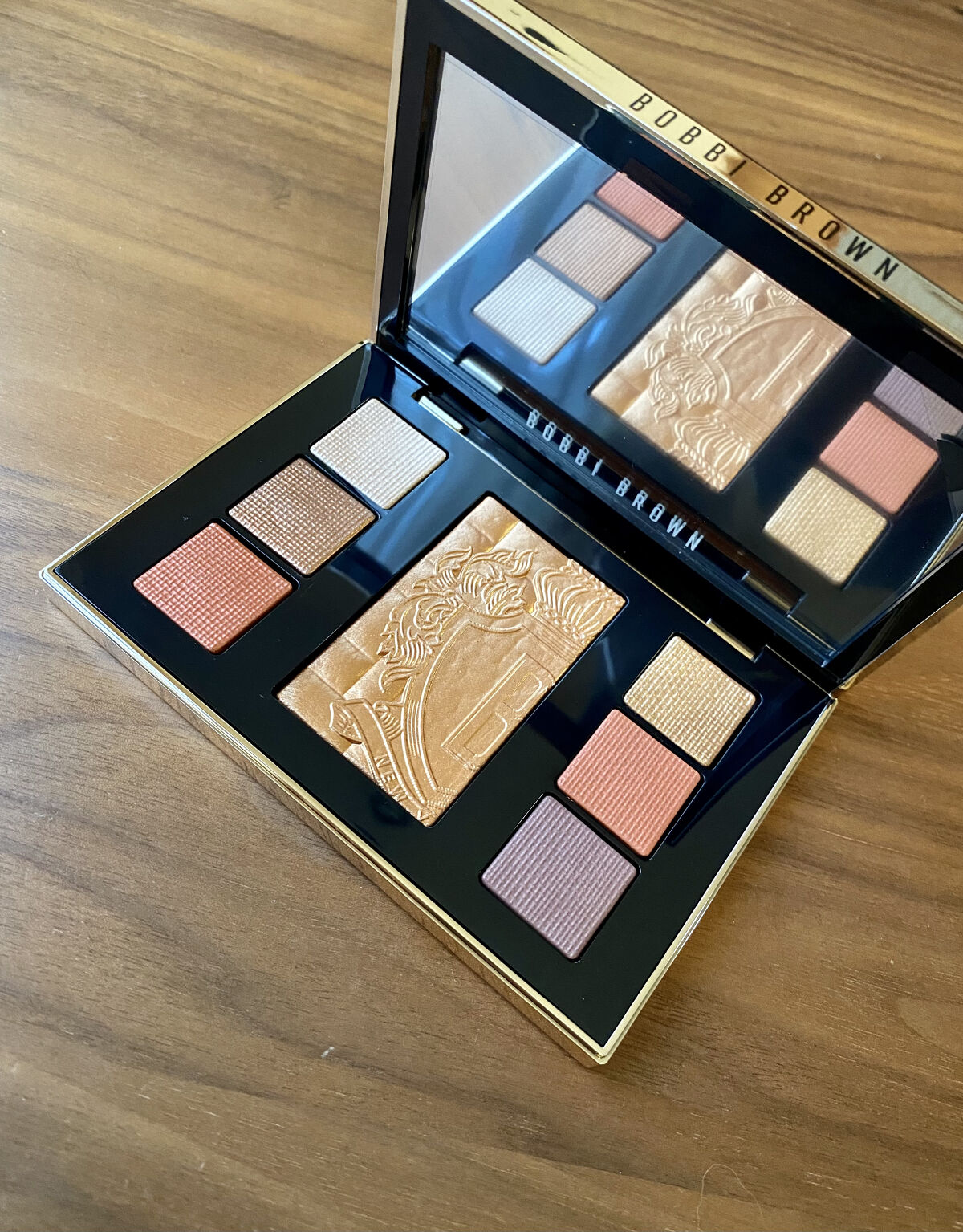 リュクス アイ & チーク パレット コパーグロウ/BOBBI BROWN/アイシャドウパレットを使ったクチコミ（3枚目）