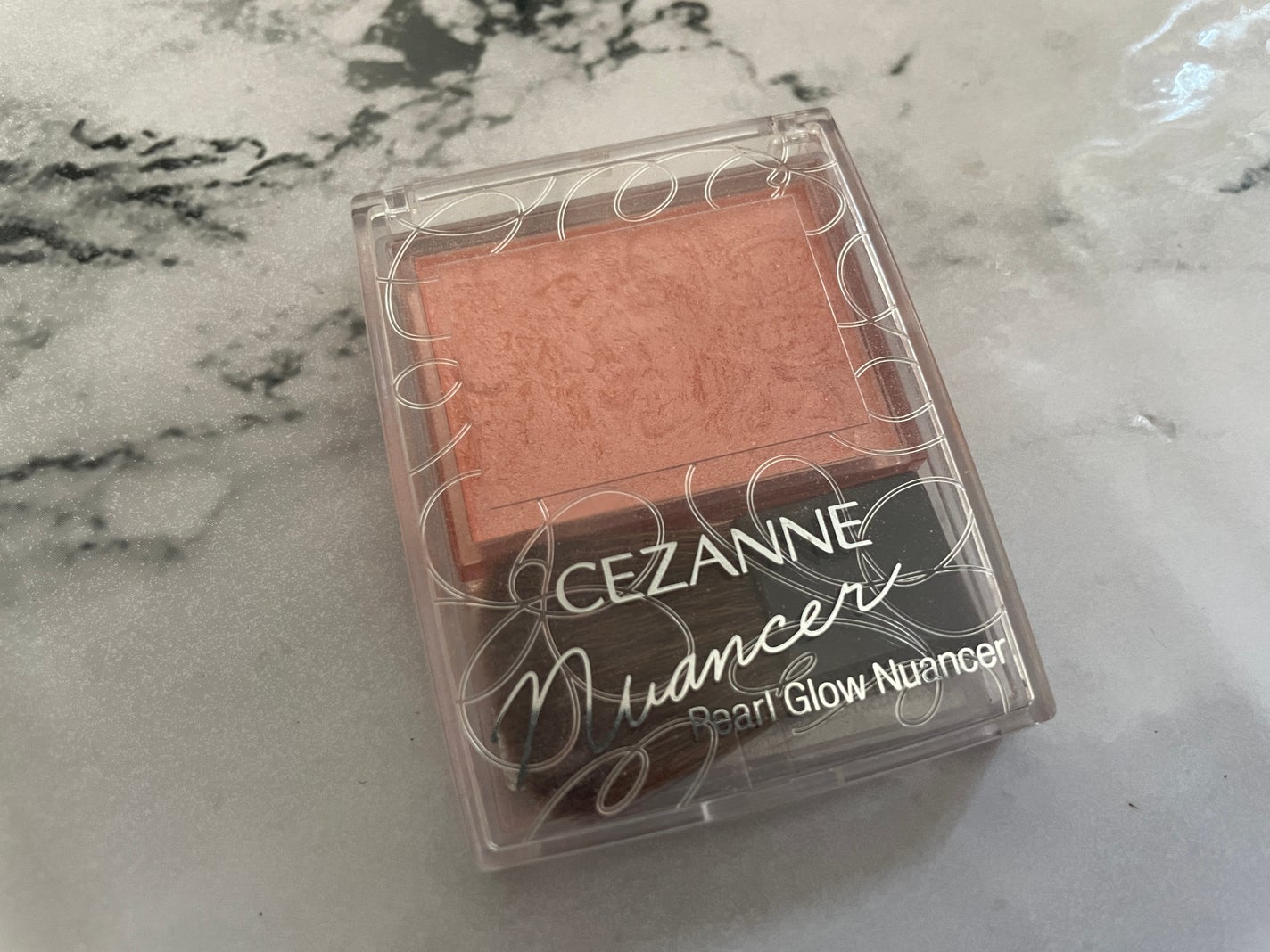 パールグロウニュアンサー/CEZANNE/パウダーハイライトを使ったクチコミ(1枚目)