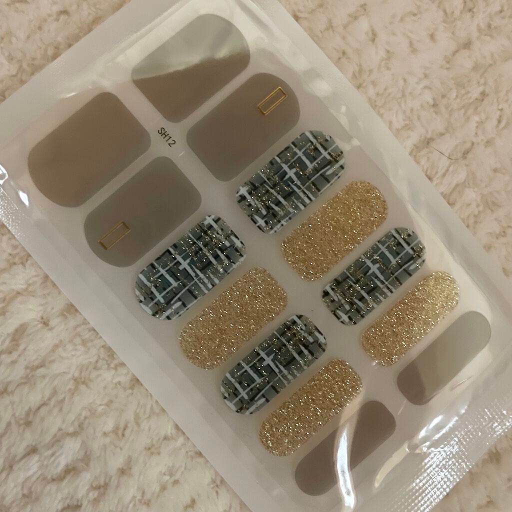 ネイルシール/Qoo10/ネイルシールを使ったクチコミ(1枚目)