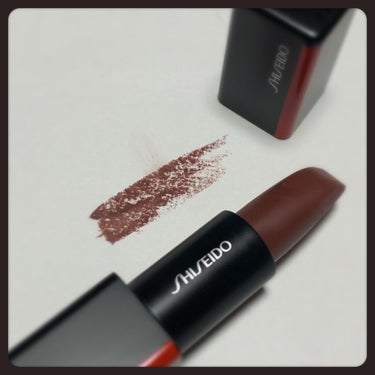 モダンマット パウダーリップスティック 531 Shadow Dancer/SHISEIDO/口紅を使ったクチコミ（2枚目）