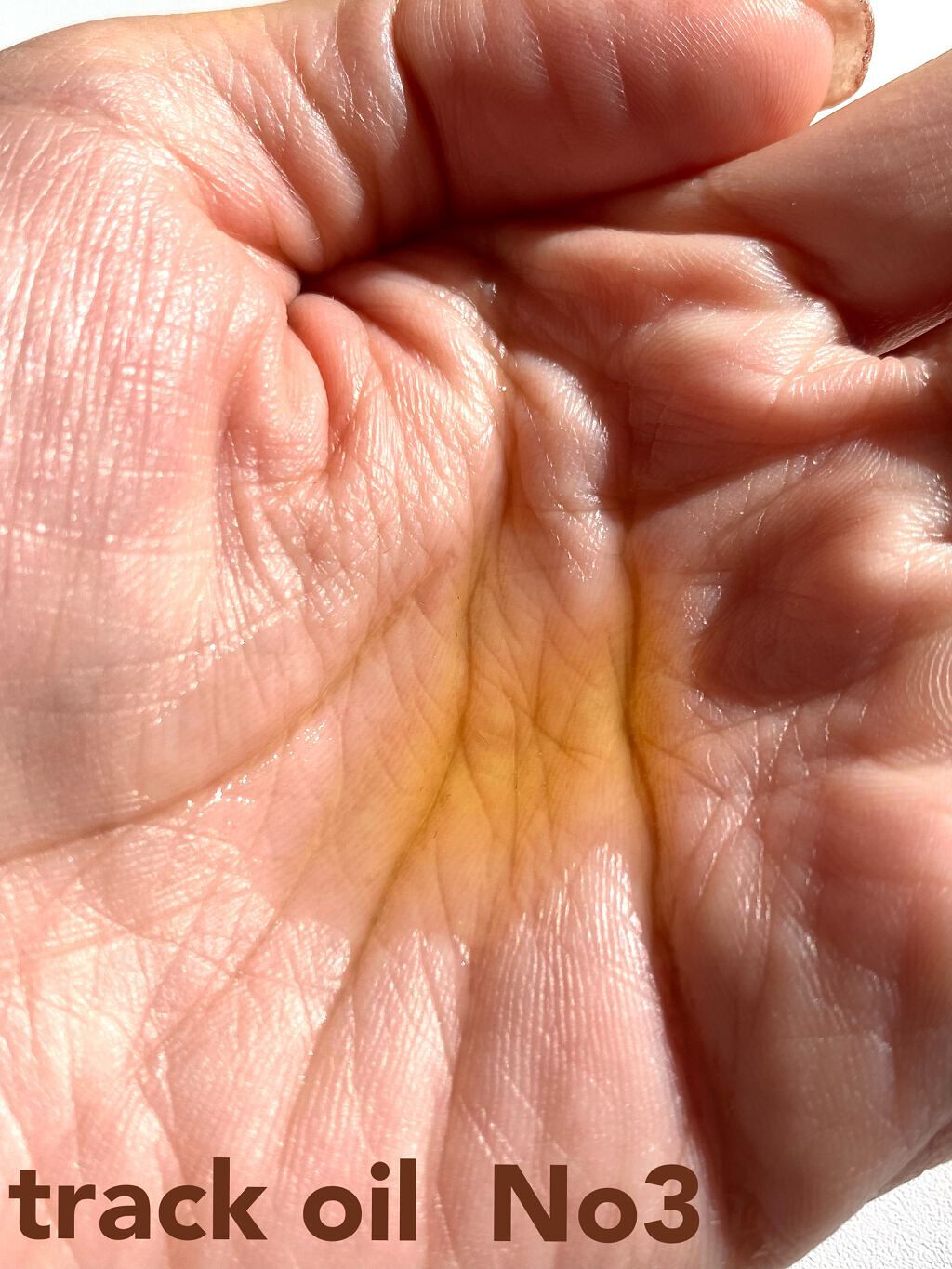 トラック オイル/track/ヘアオイルを使ったクチコミ（2枚目）