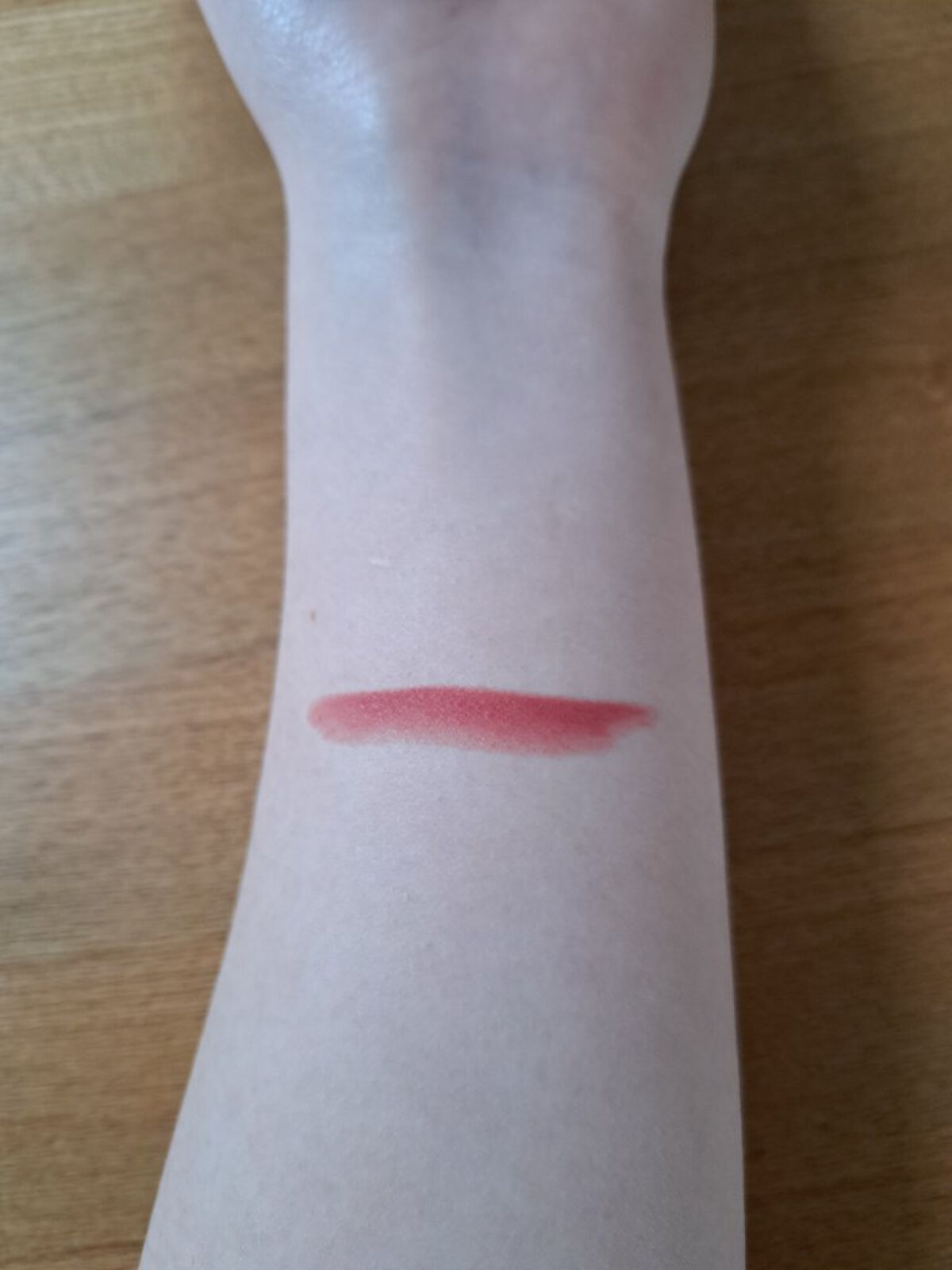 モアート ベルベットリップスティック R3 ドライローズ(DRY ROSE)/MOART/口紅を使ったクチコミ（3枚目）