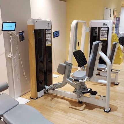 青山ニナ@コスメコンシェルジュインストラクター on LIPS 「ながらトレーニングもできるコンビニジムchocoZAP✨️先日..」(4枚目)