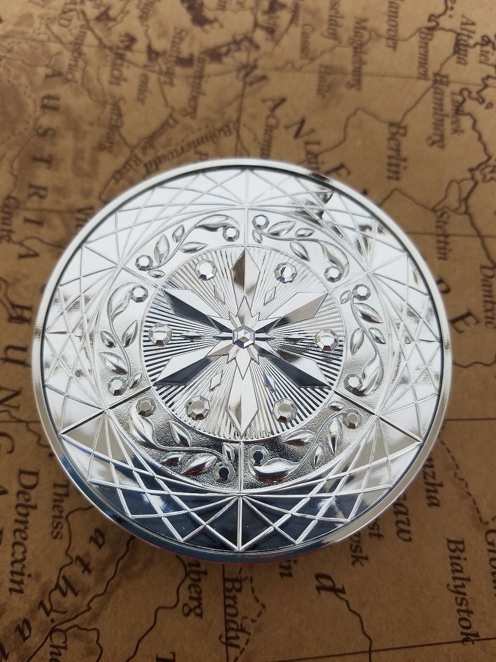 プレシャス スノー/雪肌精/プレストパウダーを使ったクチコミ（1枚目）