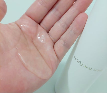 puni on LIPS 「SILKTHERICHシャンプー/トリートメント「究極のシルク..」(5枚目)