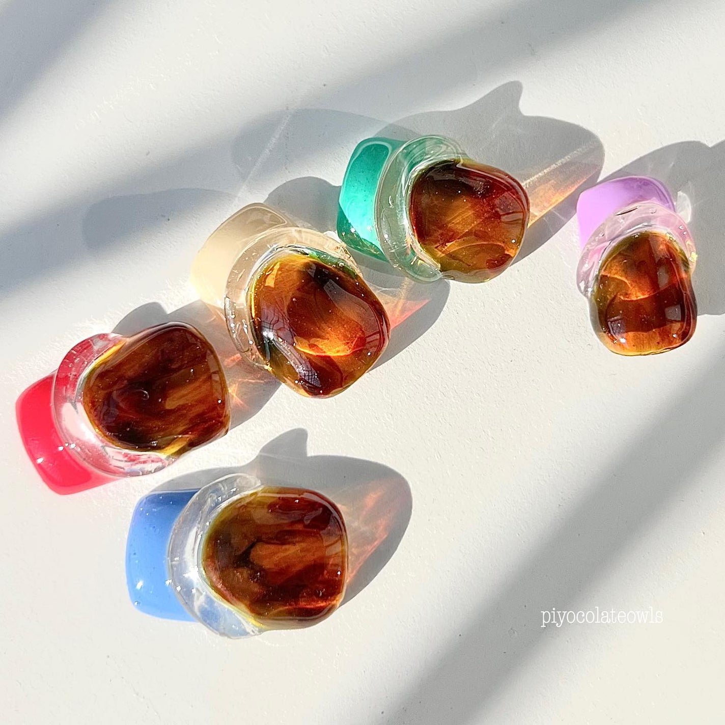 ぴよこれいと あうるす on LIPS 「昨日のリールの静止画です。私の今年のべっこうネイルはこちらで!..」(4枚目)