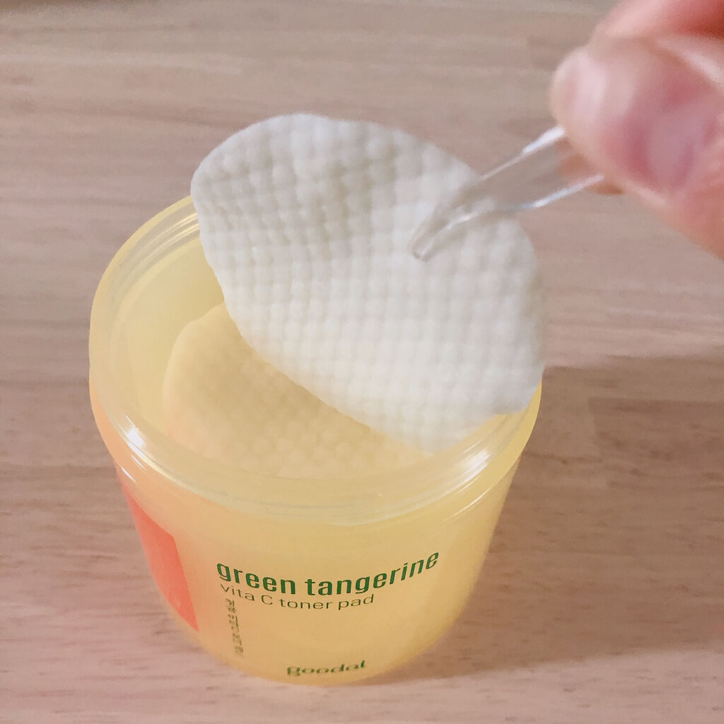 グリーンタンジェリン ビタCダークスポットケアパッド/goodal/トナーパッドを使ったクチコミ（2枚目）