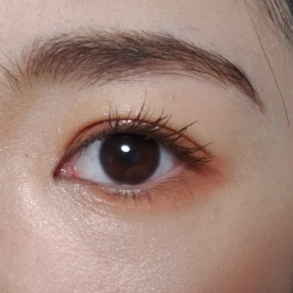 パウダー キス アイシャドウ ストライク ア ポーズ/M・A・C/単色アイシャドウを使ったクチコミ（3枚目）