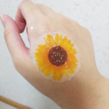 KOCOSTAR(ココスター) Slice mask sheet ひまわりのクチコミ「SUN FLOWER SHEET MASK🌻
マスクの概念が変わる…❗
★
♡
鮮やかな向日葵.....」（3枚目）