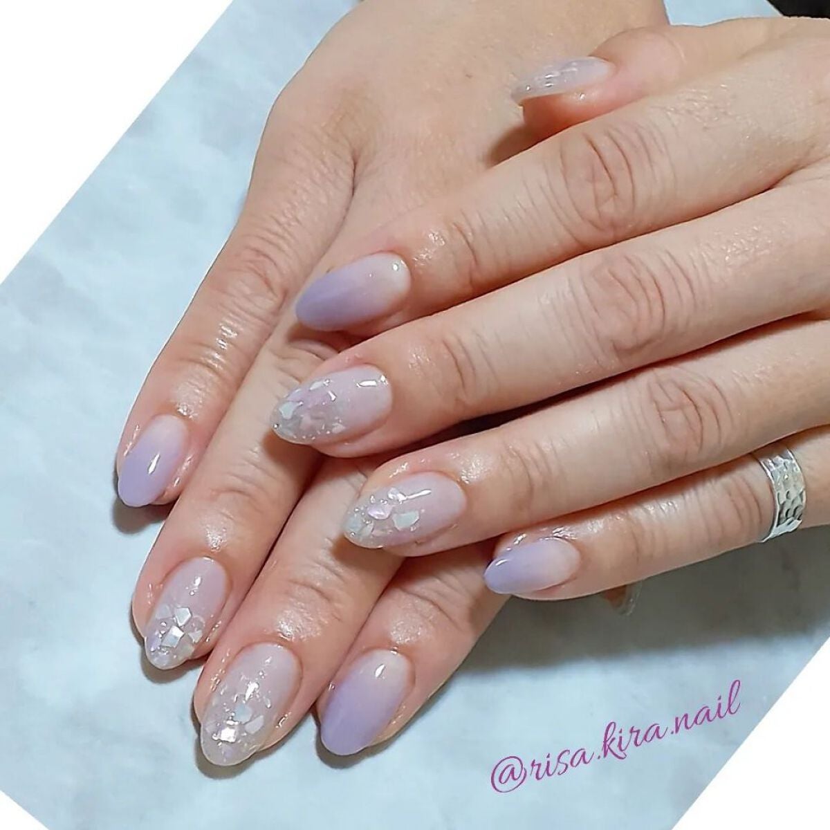 r.kira.nail on LIPS 「🤍🤍🤍写真じゃ伝わらないシェルネイル🐚💦💦角度でオーロラに輝い..」(1枚目)