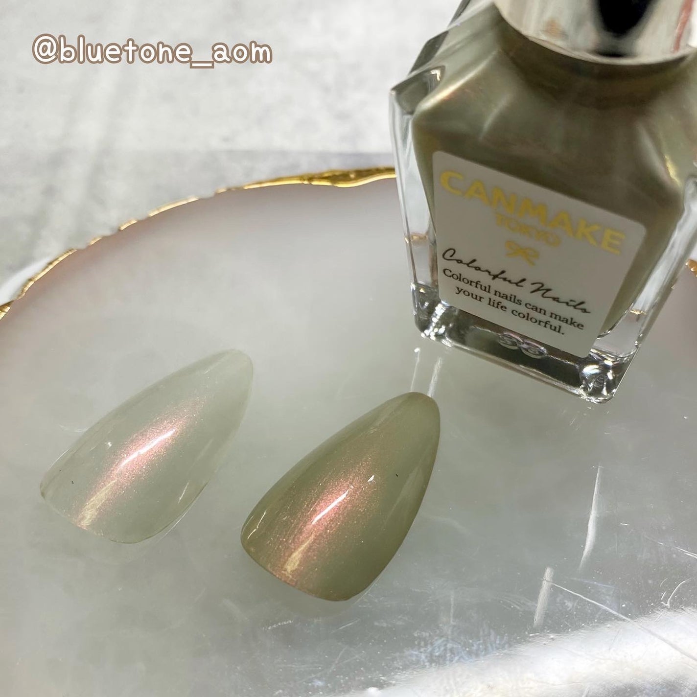 カラフルネイルズ/キャンメイク/マニキュアを使ったクチコミ(4枚目)