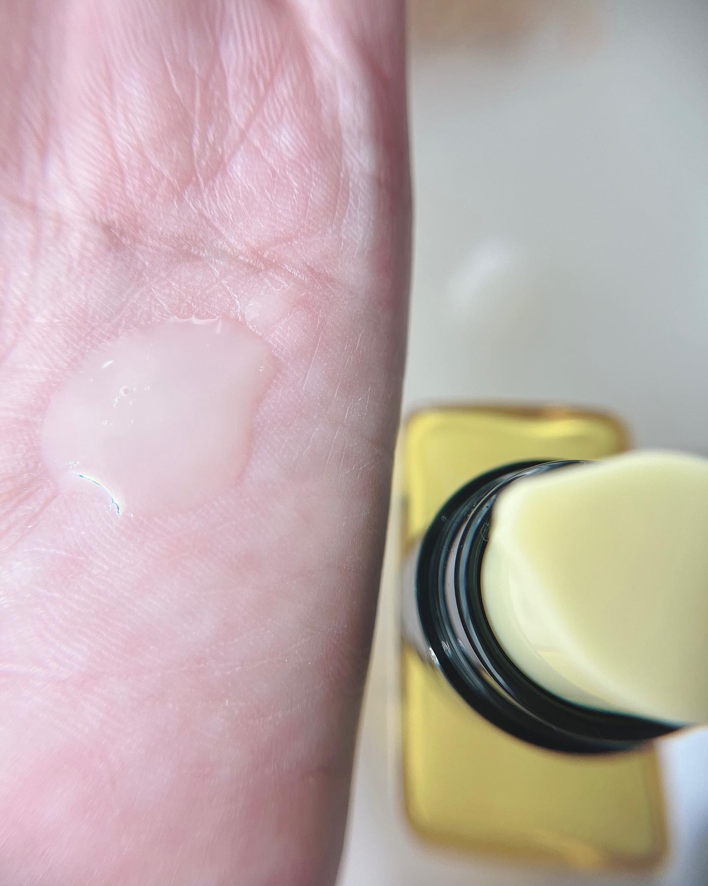 薬用パワーセラムC＋5/C+mania/美容液を使ったクチコミ（3枚目）