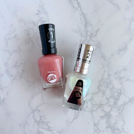 ジェルフィニッシュトップコート/サリーハンセン/ジェルネイルを使ったクチコミ(2枚目)