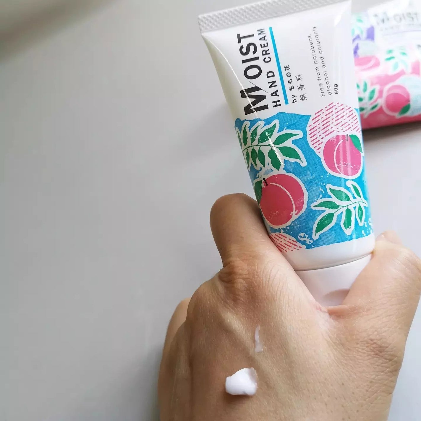 じゅんころ on LIPS 「ももの花シリーズの新商品のハンドクリームを使ってみました😊シー..」(3枚目)