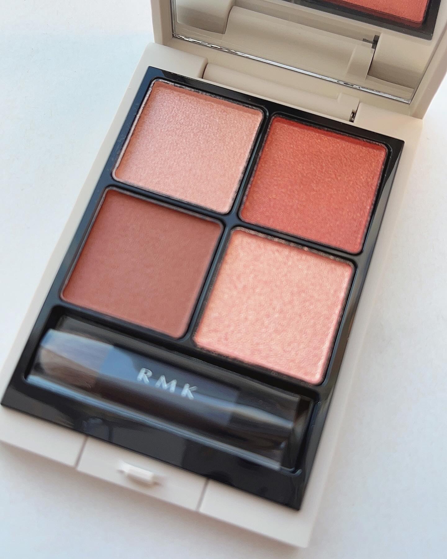 RMK シンクロマティック アイシャドウパレット/RMK/アイシャドウパレットを使ったクチコミ（2枚目）