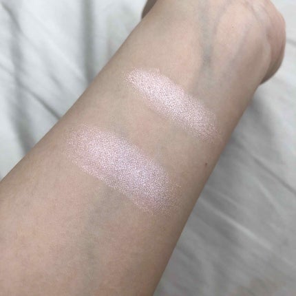 MegaGlo Highlighting Powder/wet 'n' wild/パウダーハイライトを使ったクチコミ(3枚目)