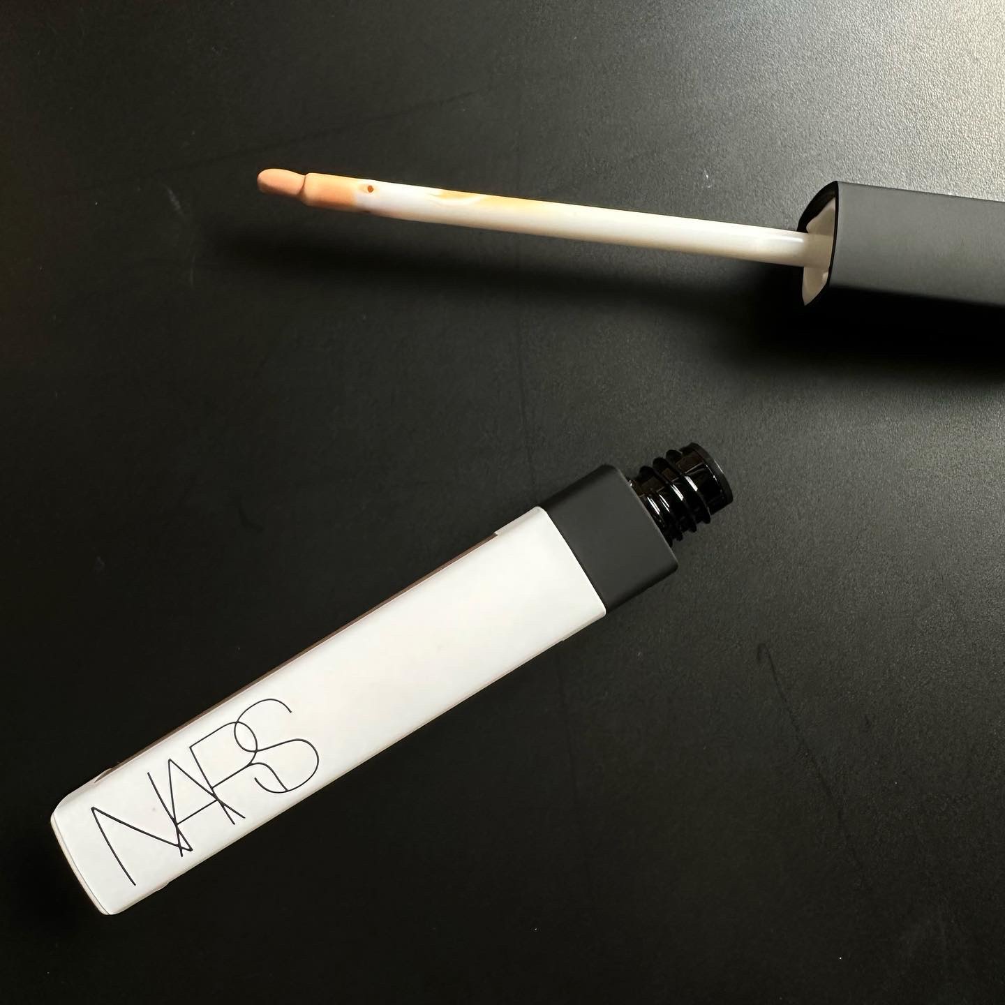ラディアントクリーミー カラーコレクター/NARS/リキッドコンシーラーを使ったクチコミ（2枚目）