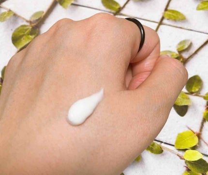 薬用ホワイトニングエッセンスEXII/トランシーノ/美容液を使ったクチコミ(2枚目)