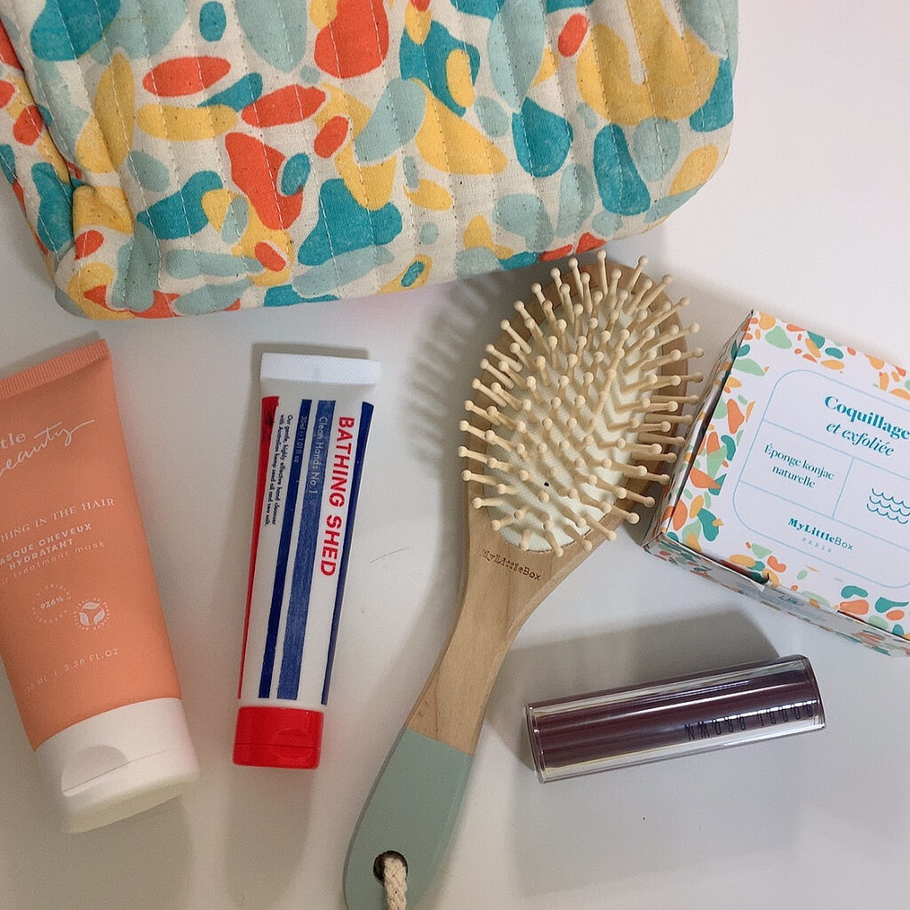 クラッシュド シャイン ジェリー スティック 01 クランベリー/BOBBI BROWN/口紅を使ったクチコミ（1枚目）