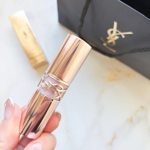 YSLラブシャイン キャンディ グロウ バーム/YVES SAINT LAURENT BEAUTE/口紅を使ったクチコミ（2枚目）