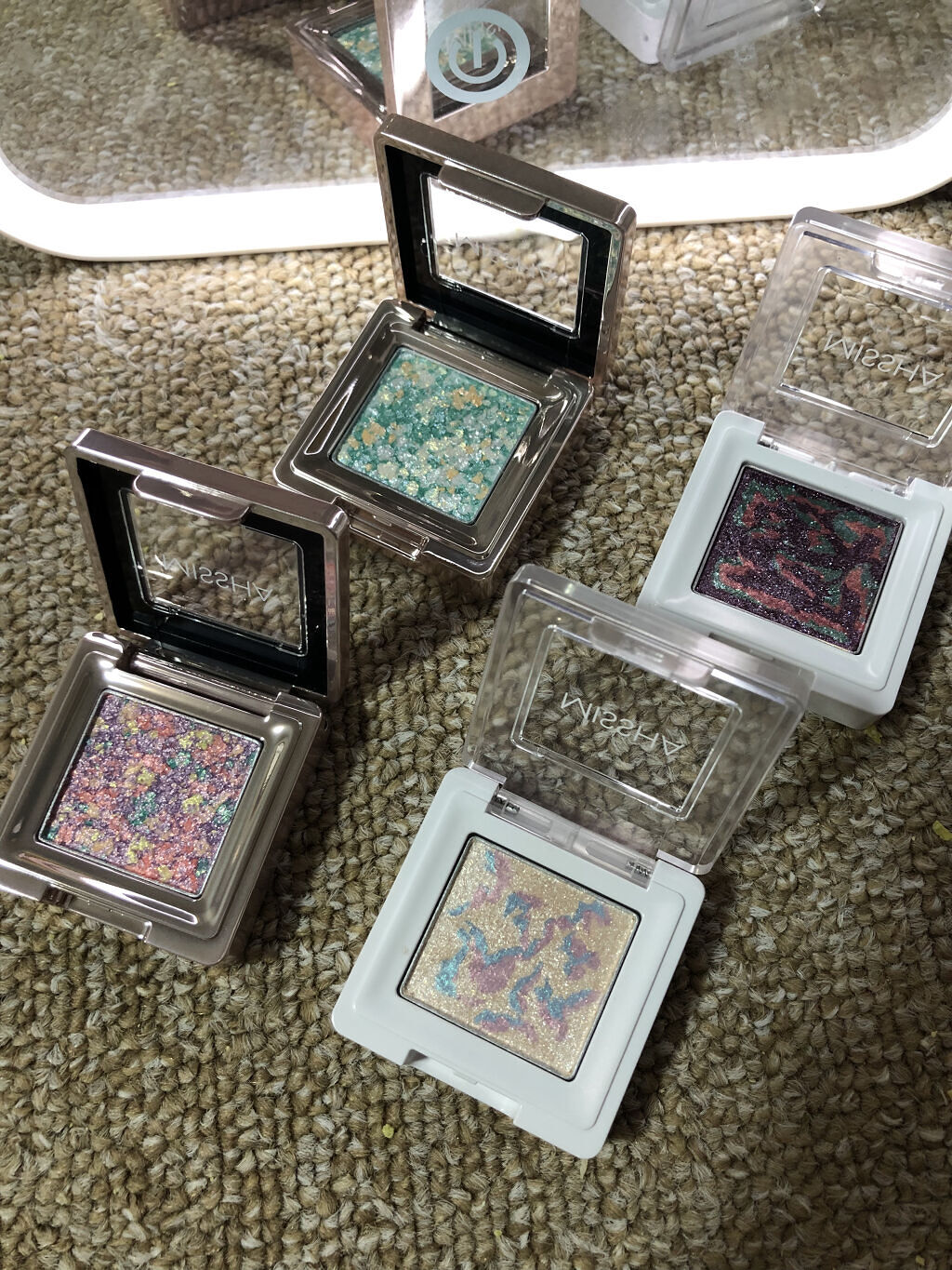 グリッタープリズム シャドウ/MISSHA/グリッターを使ったクチコミ（2枚目）